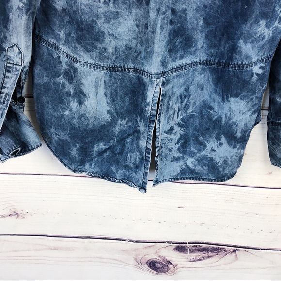 Chelsea & Violet Blue Tie Dye Split Back Shirt - Picture 5 of 7